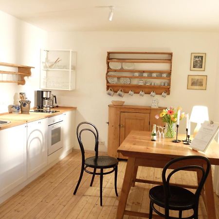 Gartenstudio-Apartment Tausendfreund - Adults Only - Am Chiemsee Брайтбрунн-ам-Кимзе Экстерьер фото