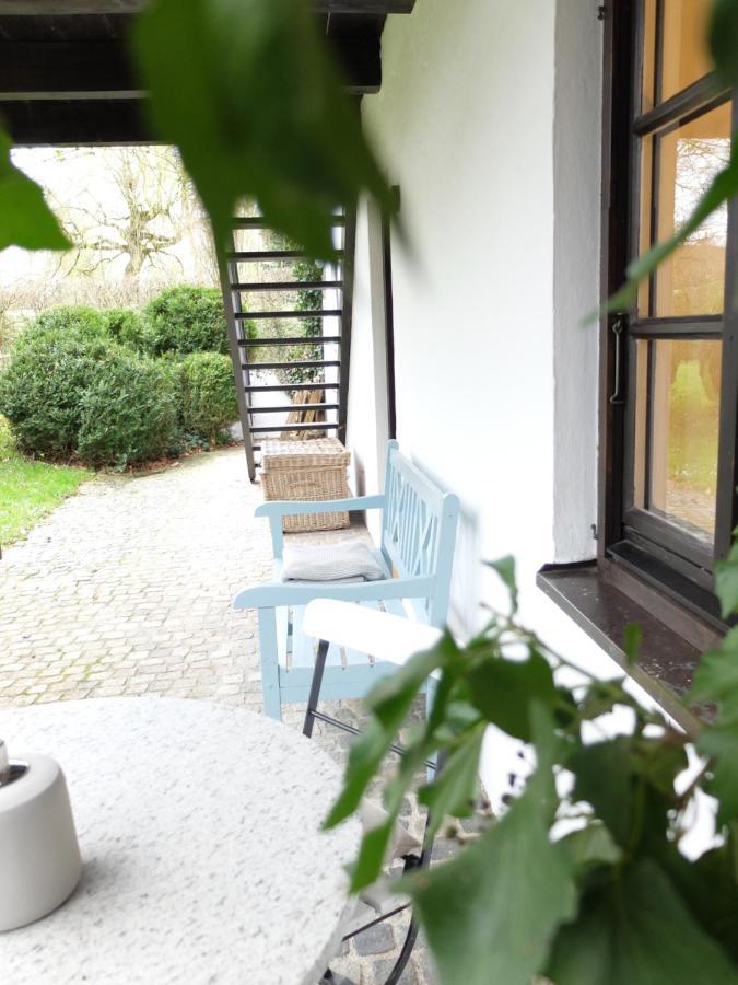 Gartenstudio-Apartment Tausendfreund - Adults Only - Am Chiemsee Брайтбрунн-ам-Кимзе Экстерьер фото